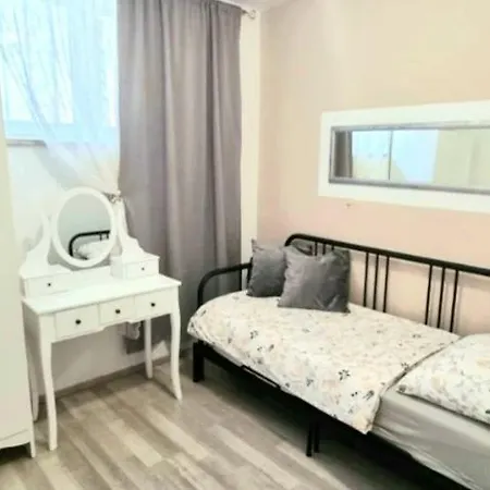 Charming In Center Apartman